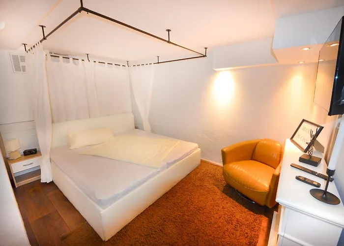 Stadtjuwel Luxus In Der Altstadt 什未林